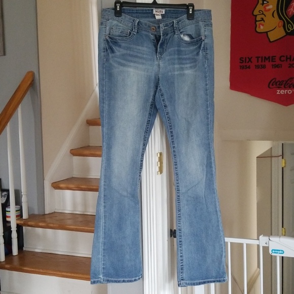 Jeans - Picture 1 of 2